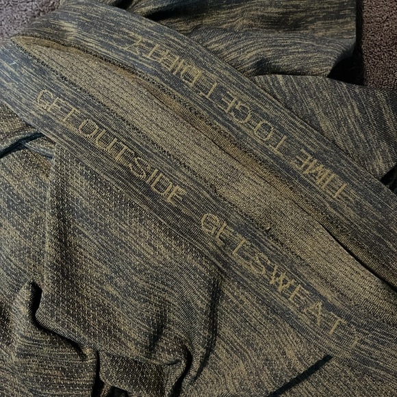 Lululemon | 1/4 Zip Up Long Sleeve - Picture 14 of 14